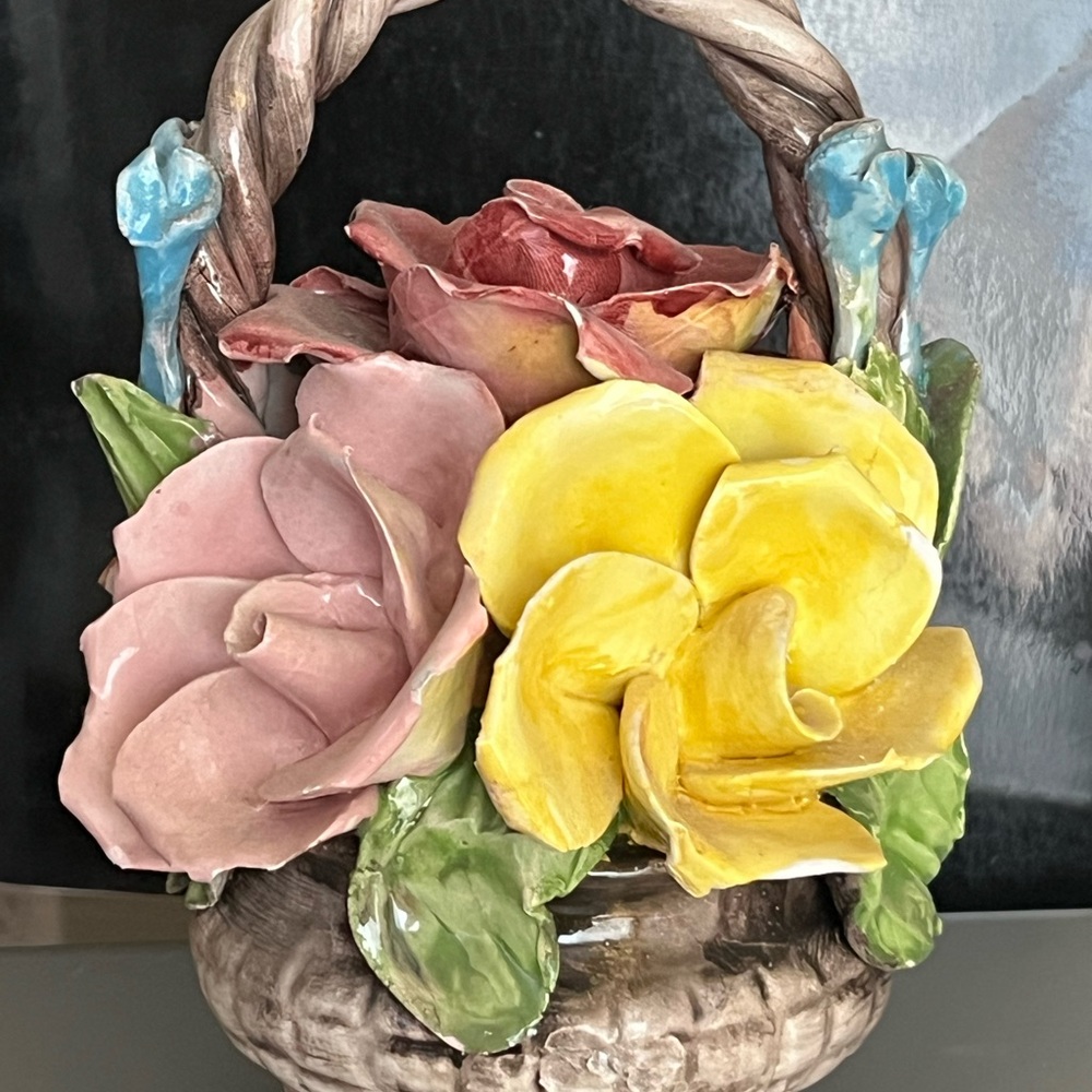 Vintage capó di monte Basket with Vibrant Roses